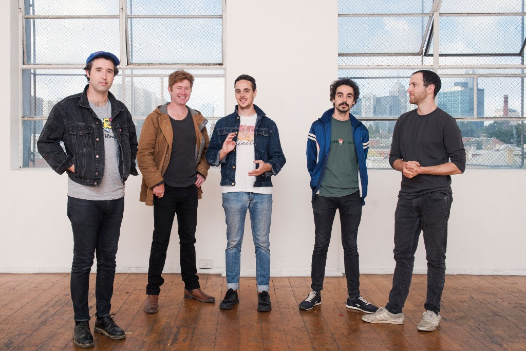 ROLLING BLACKOUTS COASTAL FEVER