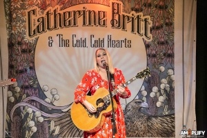 Catherine Britt & The Cold, Cold Hearts