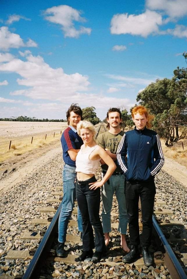 Amyl and the Sniffers photographed by Jamie Wdziekonski