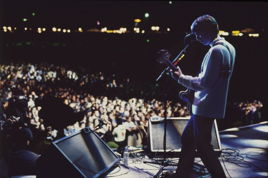 OASIS KNEBWORTH GIG 1996 // Photo Credit: Jill Furmanovsky