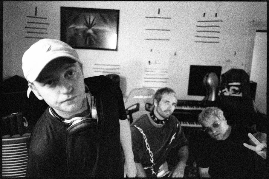 DMA'S // (L to R) Tommy, Chris, Johnny - photo credit: Mclean Stevenson