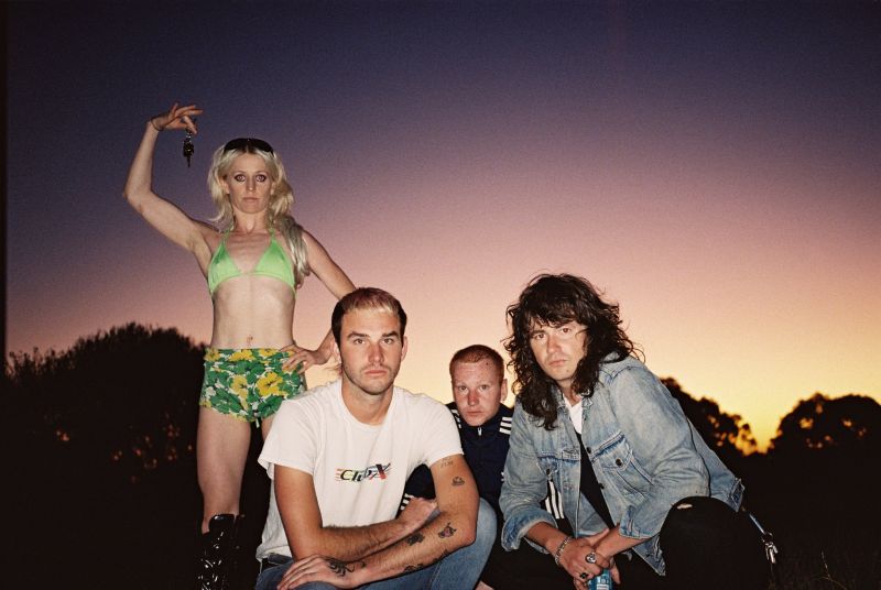 Amyl and The Sniffers