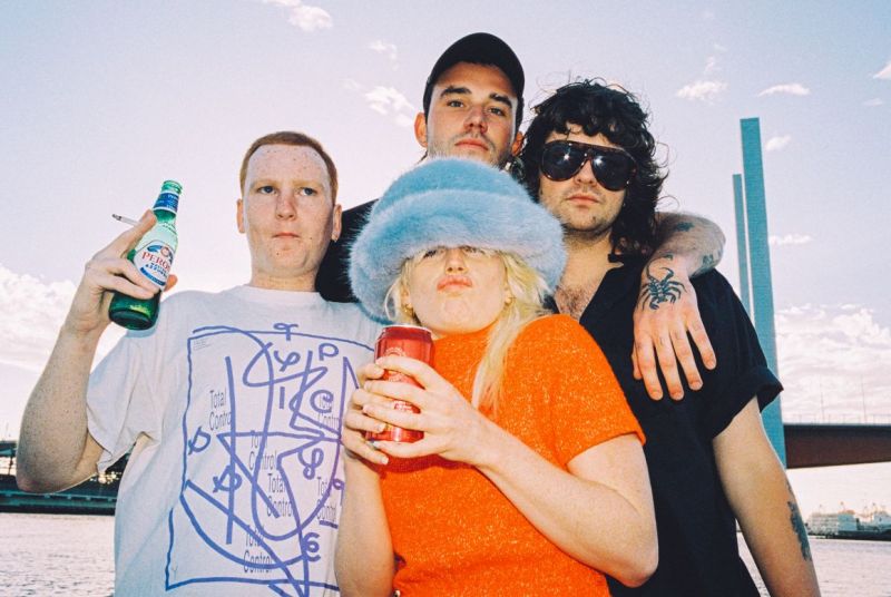 Amyl and the Sniffers