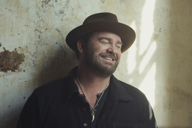 LEE BRICE