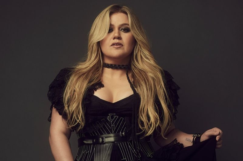 KELLY CLARKSON 