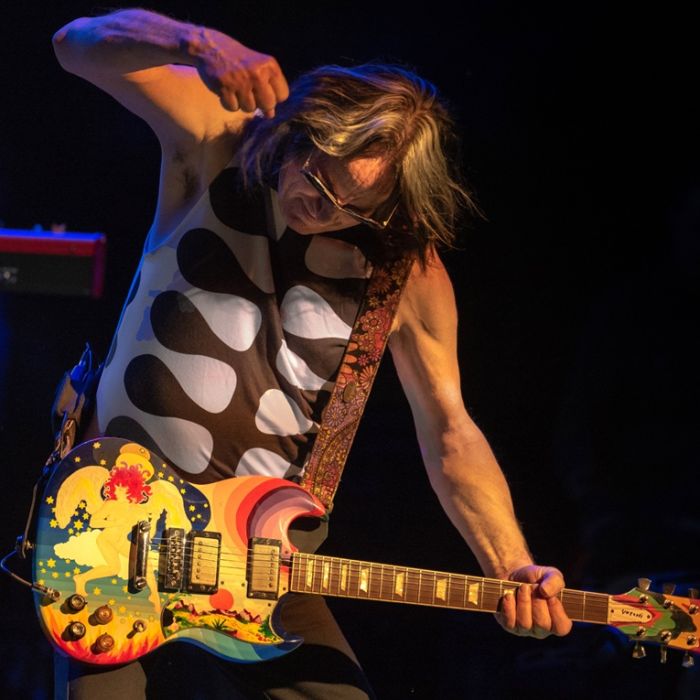 TODD RUNDGREN