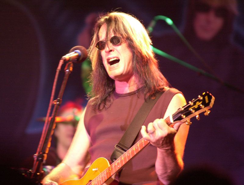 TODD RUNDGREN