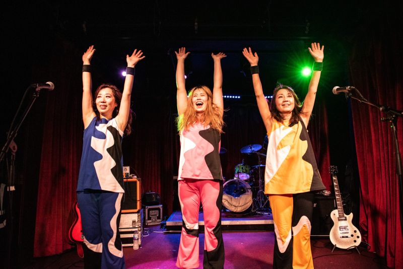 SHONEN KNIFE