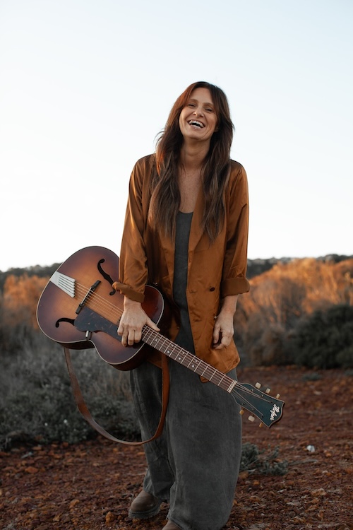 KASEY CHAMBERS