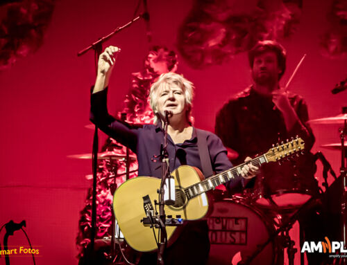 CROWDED HOUSE @ Brisbane Entertainment Centre, Brisbane, 14th December, 2024