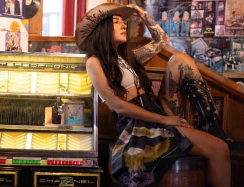 Nashville Country troubador SHEYNA GEE unveils heartfelt ballad with true grit in debut Australian single “NEON ANGEL (COWBOYS NEVER STAY)”