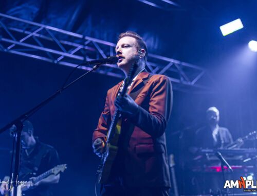 TWO DOOR CINEMA CLUB + Declan McKenna + Soft Launch @ Bar on the Hill, Newcastle, NSW, 14th December 2024