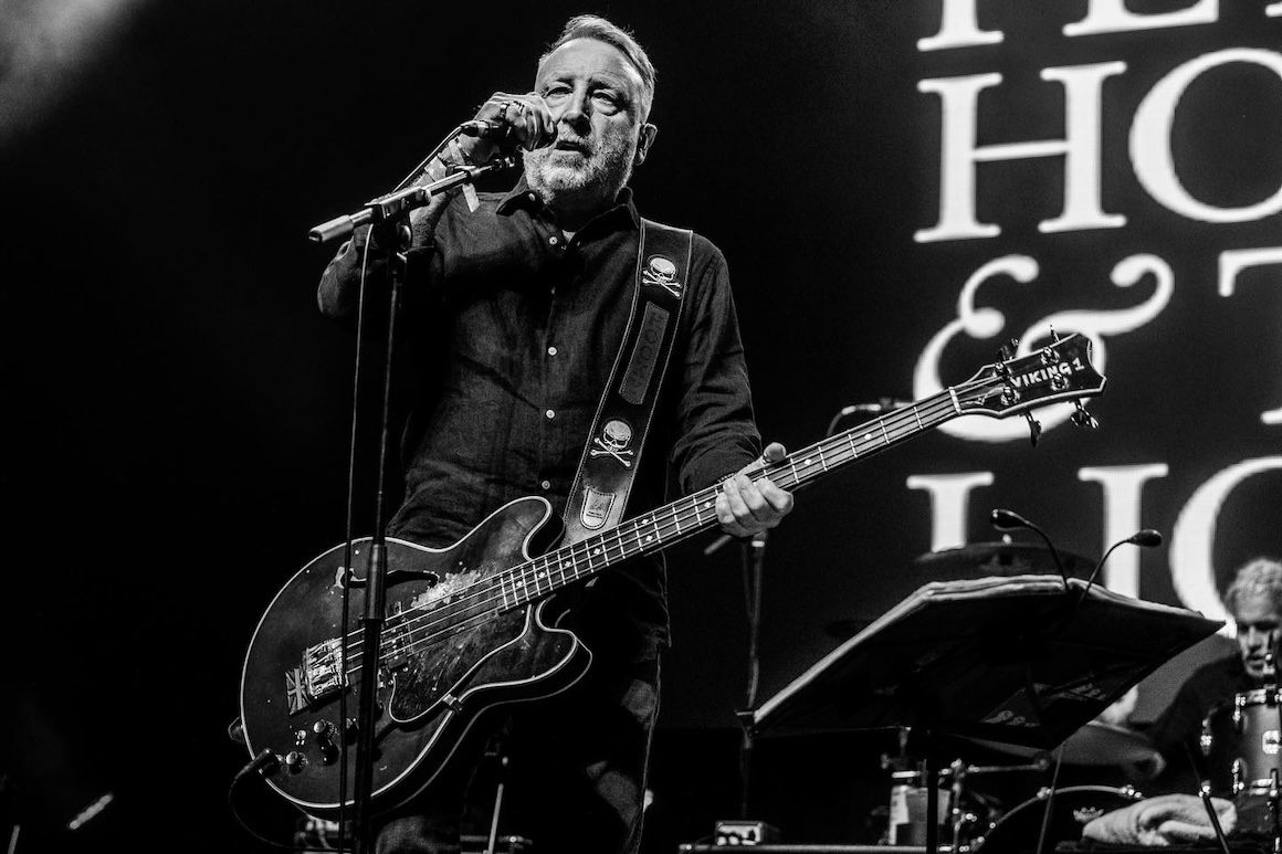 Peter Hook & The Light